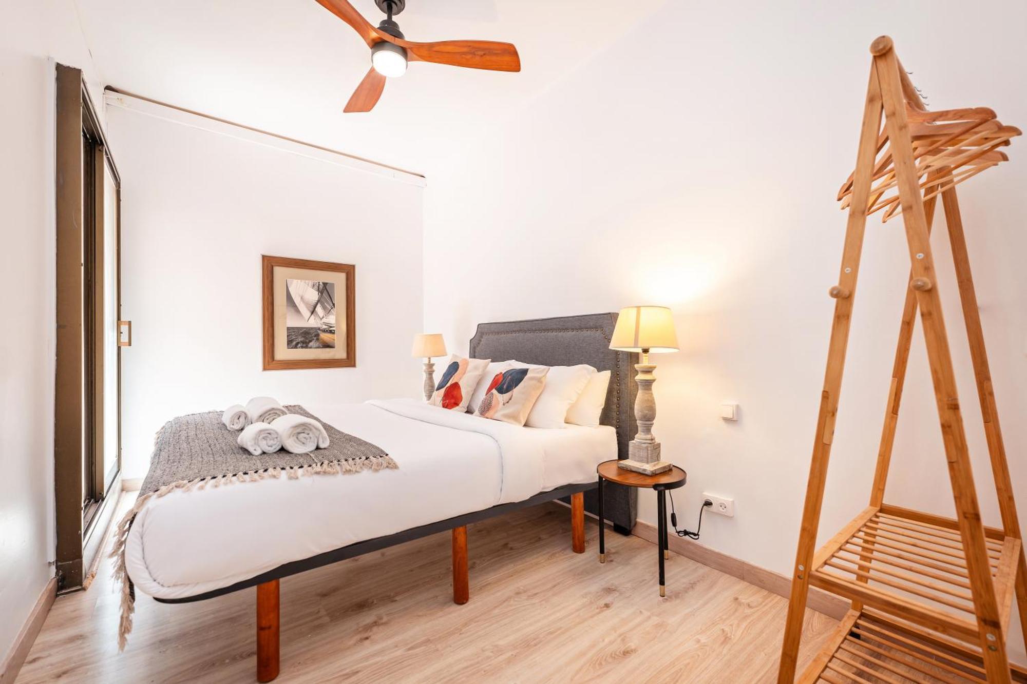 Rocafort In Eixample Barcelona Room photo